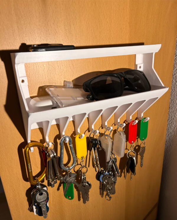 MULTIPLE KEY HOLDER WITH EXTRA SPACE