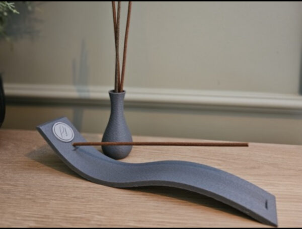 INCENSE BURNER WITH VASE